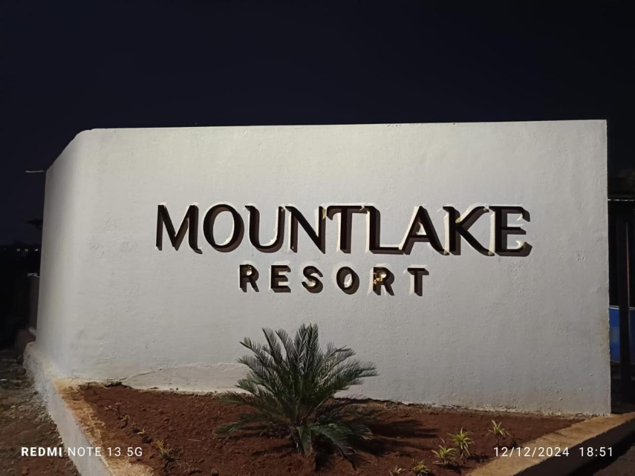 Mount Lake Villa Resort Igatpuri Buitenkant foto
