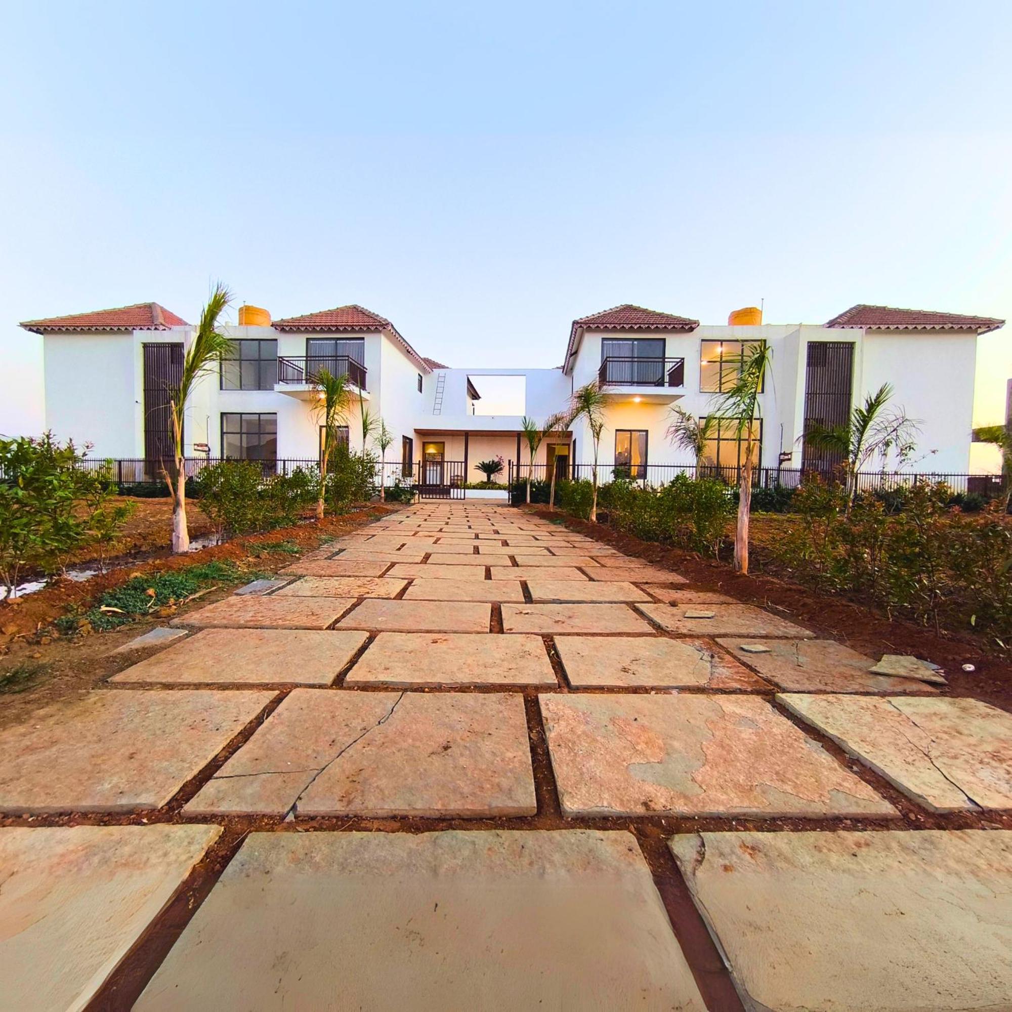 Mount Lake Villa Resort Igatpuri Buitenkant foto
